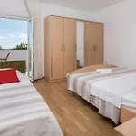 3 Bedroom In Blizina Gornja