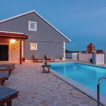 3 Bedroom In Blizina Gornja Blizna